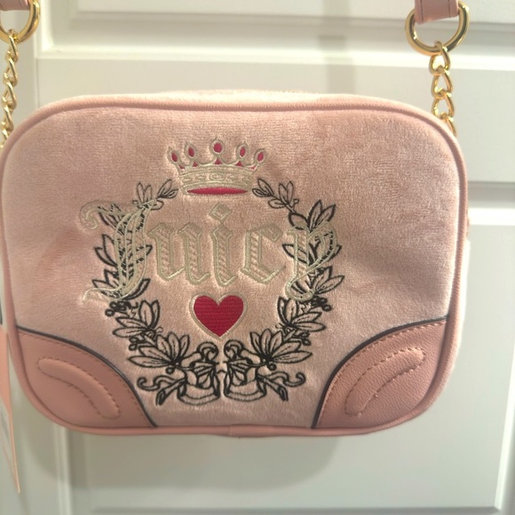 Juicy Couture Handbags - Juicy Couture Pink Crossbody Bag: PINK DIAMOND heritage, Crossbody rare find 🤩🌸